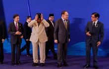Peci Hitam Prabowo dan Maung Garuda di KTT ASEAN, Tegaskan Jati Diri Indonesia di Panggung Dunia