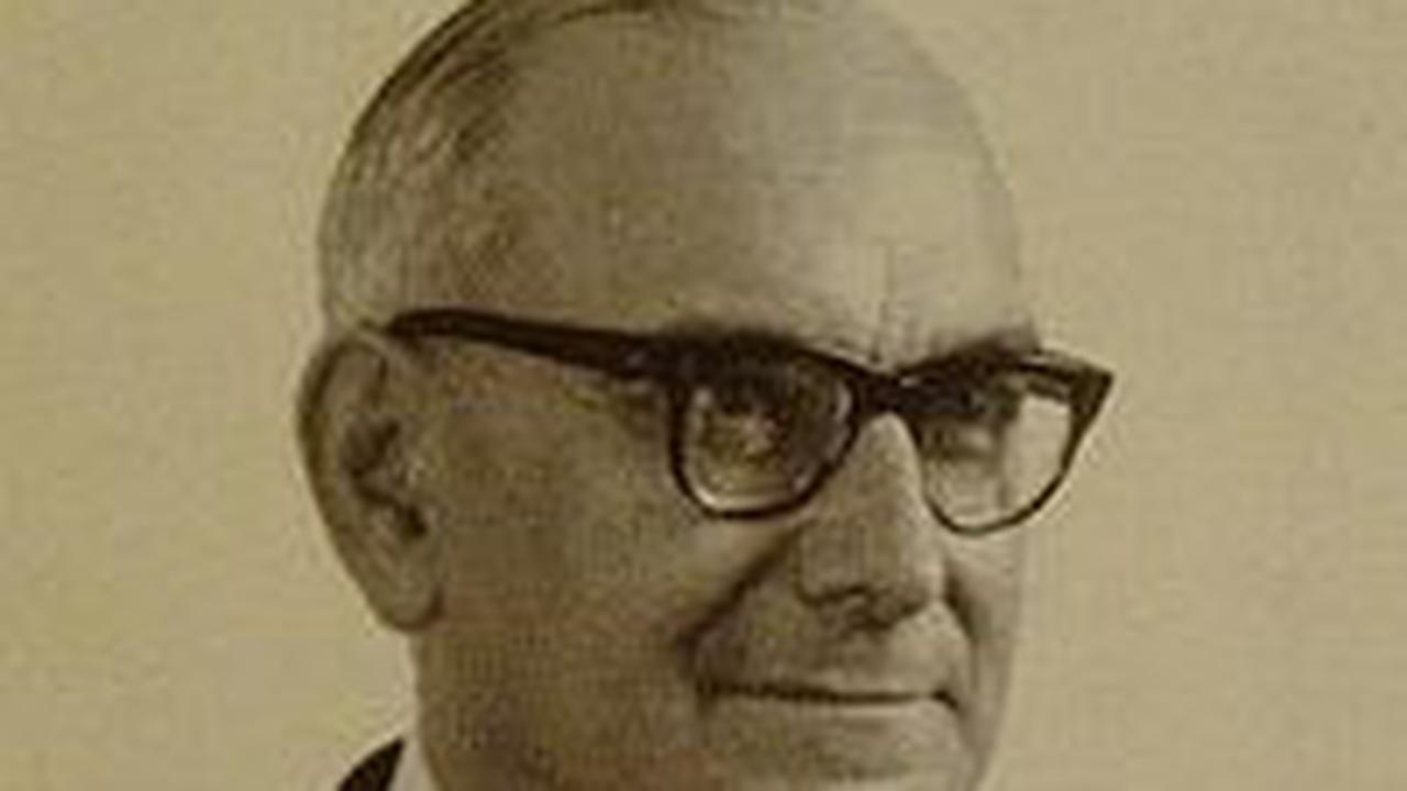 Dr Marcello Caetano. (desciclopedia.org)