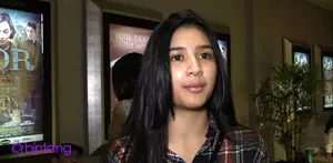 Mikha Tambayong menjadikan kuliah sebagai prioritas utama hidupnya.