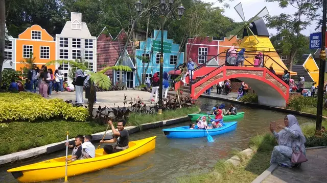 Wahana Perahu Dayung