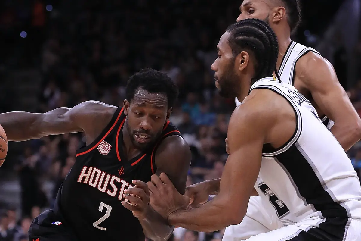 NBA: Kawhi Leonard Antar Spurs Taklukkan Rockets