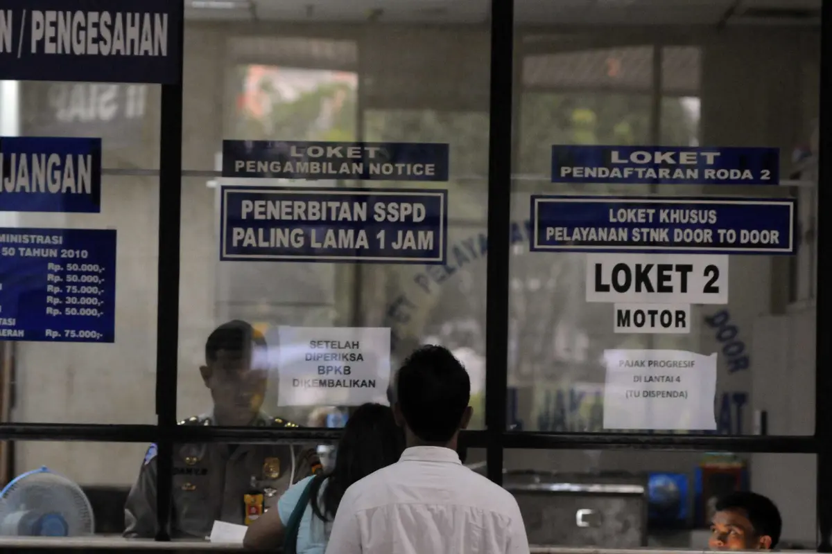 20160215- Pelayanan Pajak Kendaraan Bermotor-Jakarta-Helmi Afandi