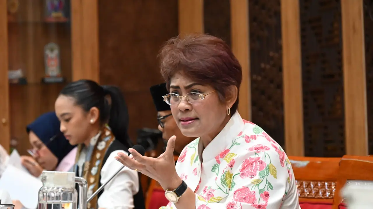Anggota Komisi X DPR RI Mercy Barends menanggapi Anggaran Kementerian Kebudayaan yang mengalami efisiensi sebesar 58% sesuai Instruksi Presiden (INPRES) No. 01 Tahun 2025. (Istimewa)