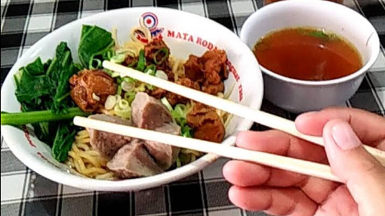 Mie Ayam 77 Super Pedas