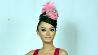 Goyangan Sedikit, Zaskia Gotik Raih Penghargaan