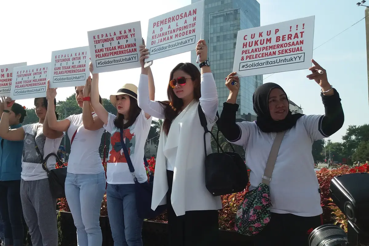 Aksi Solidaritas untuk Yuyun di Car Free Day Jakarta