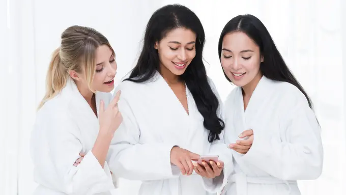 Kenali Tips Aplikasi Skincare Minimalis 3 Langkah untuk Ibu Aktif