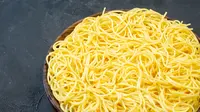 9 Ide Jualan dari Mi Kuning, Modal Hemat Hasil Menggiurkan
