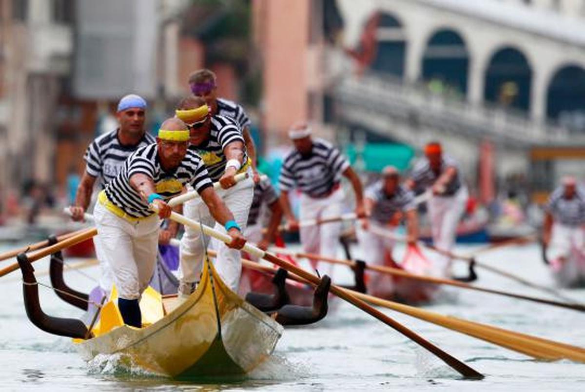 Jalan-jalan ke kota romantis Venesia