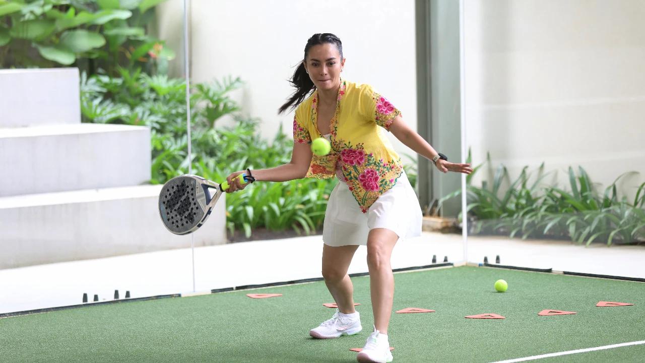 FOTO: Padel Berkebaya Hadirkan Kebaya dalam Gaya Hidup Aktif