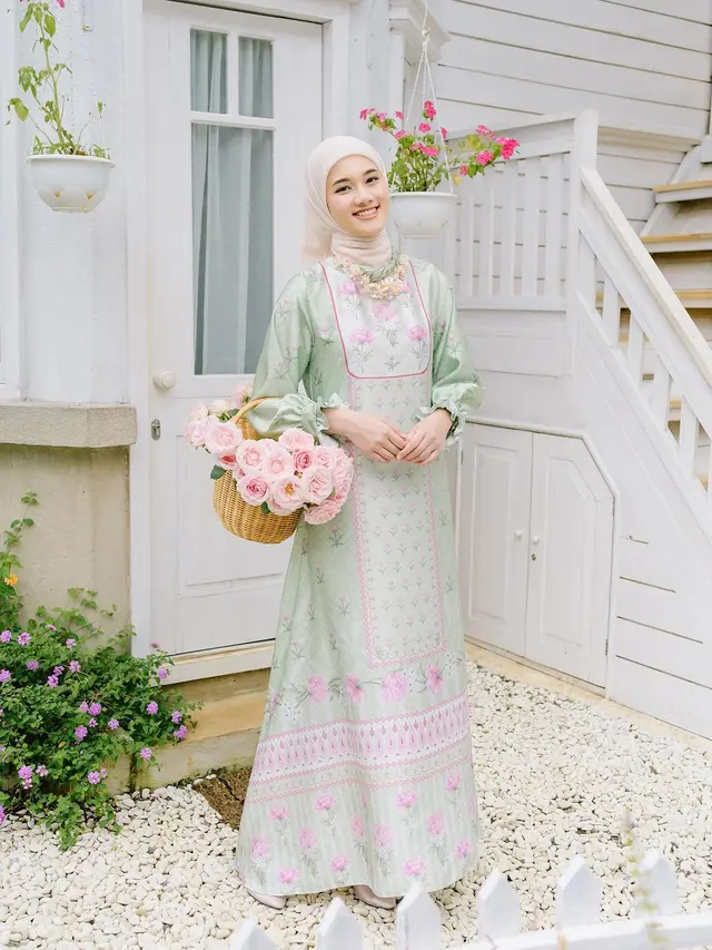 Dress Hijau Pastel Bermotif Bunga