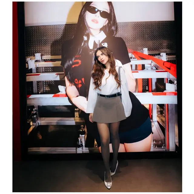 5 Gaya Audi Marissa Hadiri Pop Up Brand Tumbler Mewah Kolaborasi Jennie BLACKPINK