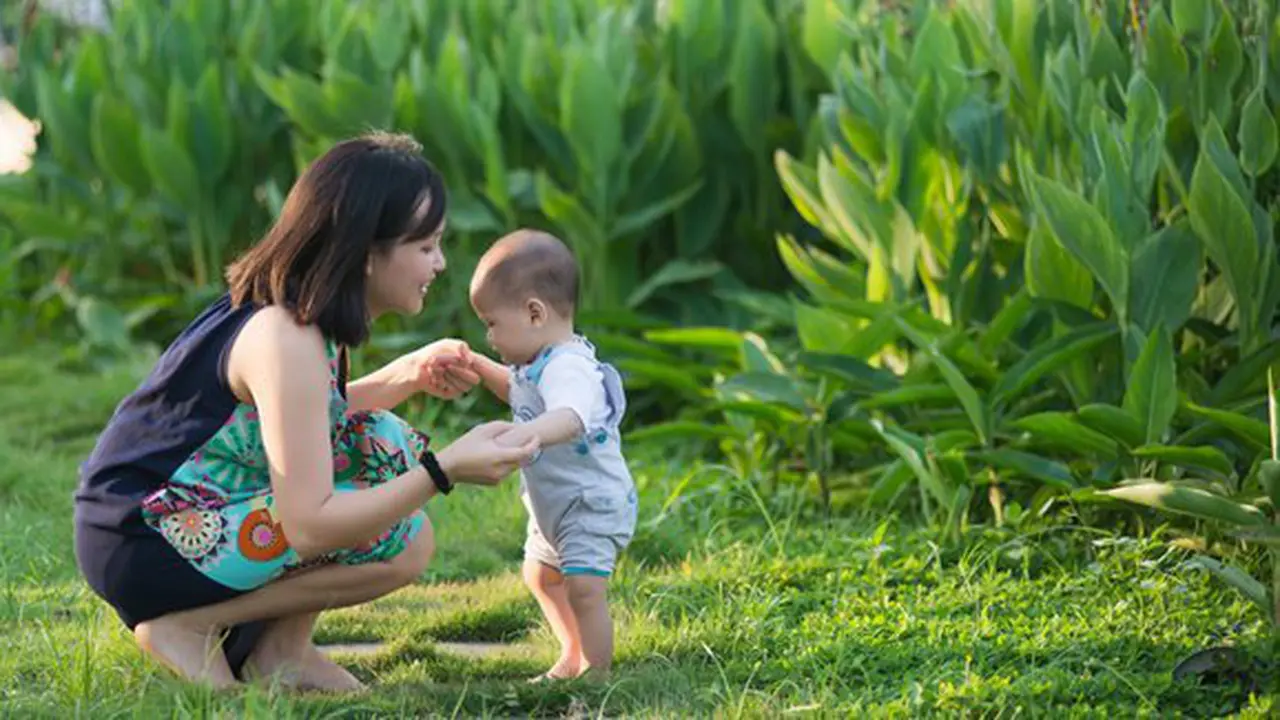 Ibu bekerja/Copyright Shutterstock
