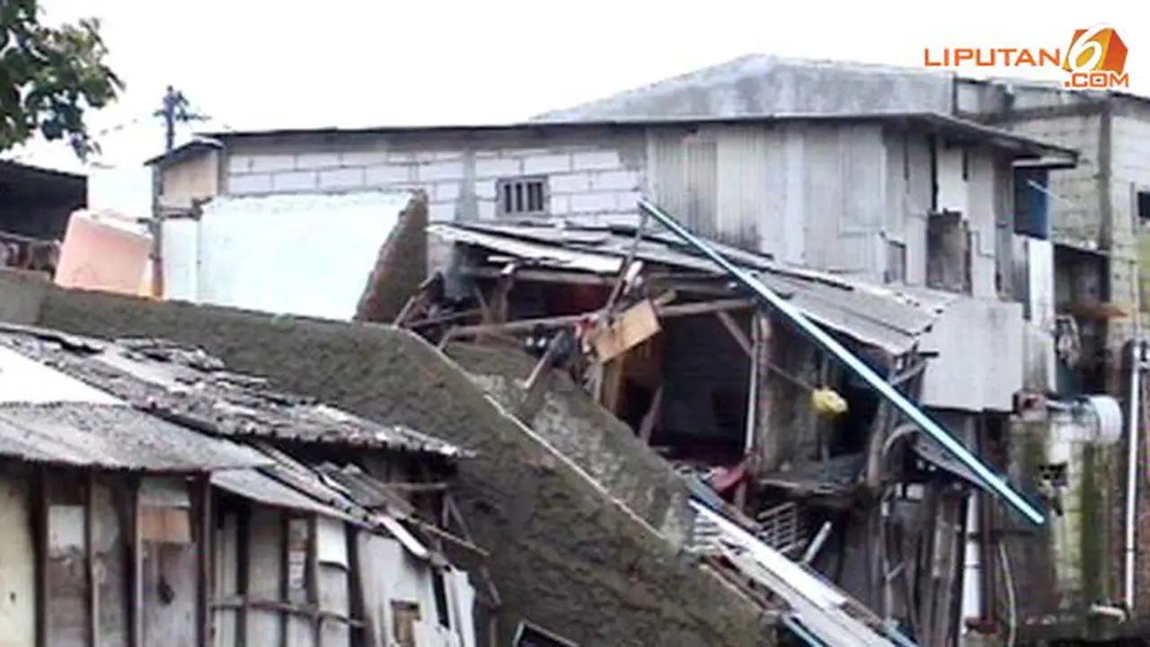 rumah-amblas-140206c.jpg