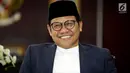 Senyum Ketua Umum PKB Muhaimin Iskandar saat menemui Ketua MPR Zulkifli Hasan di Kompleks Parlemen Senayan, Jakarta, Jumat (11/5). Pertemuan membahas kondisi kebangsaan terkini jelang Pilkada 2018 dan Pilpres 2019. (Liputan6.com/Johan Tallo)