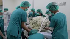 Dokter melakukan operasi kedua, namun nyawa Bank tak tertolong.