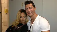 CR7 dan Rihanna Sama-Sama Narsis Usai Konser