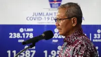 Juru Bicara Penanganan Covid-19 Achmad Yurianto memberikan orang-orang yang terinfeksi Virus Corona penyebab COVID-19 saat konferensi pers di Graha BNPB, Jakarta, Senin (4/5/2020). (Dok Badan Nasional Penanggulangan Bencana/BNPB)