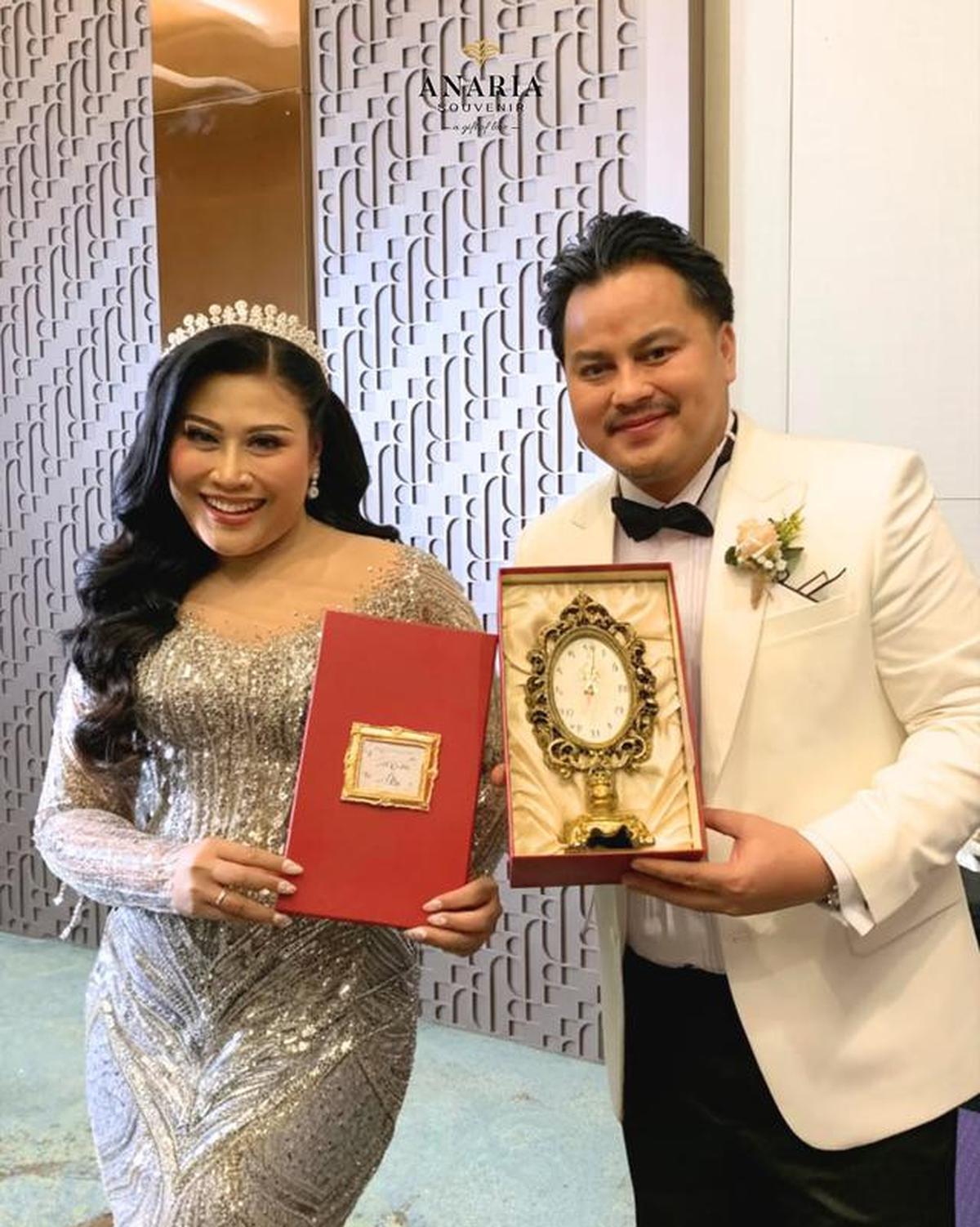 Intip Souvenir Pernikahan Boiyen, Kenang-Kenangan Simple tapi Berkesan