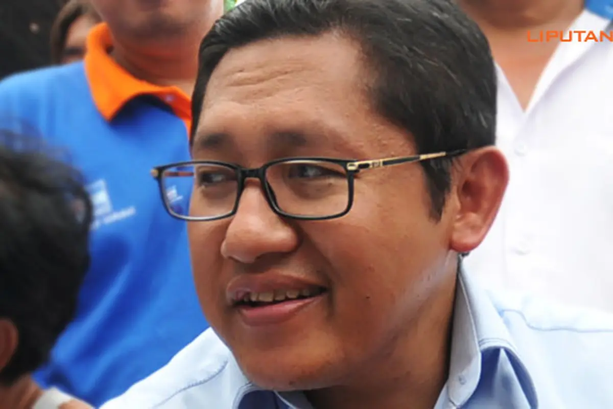 anas-urbaningrum130205c.jpg
