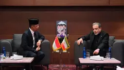 Indonesia Jadi Delegasi Pertama Beri Perhormatan di Makam Ali Khamenei