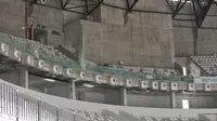 Penampakan salah satu tribune di Indoor Multifunction Stadium Gelora Bung Karno, Jakarta (Bola.com/Abdul Aziz)