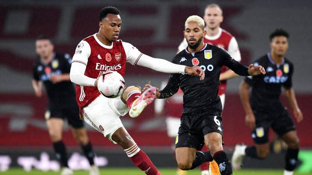Arsenal Dipermalukan Aston Villa di Stadion Emirates