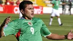 Bolivia's Joaquin Botero celebrates after scoring against Argentina during their FIFA World Cup South Africa-2010 qualifier match at Hernando Siles stadium in La Paz on April 1, 2009. AFP PHOTO/Aizar Raldes