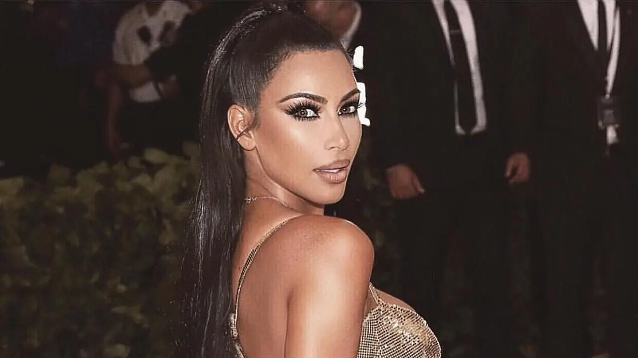 [Bintang] Kim Kardashian