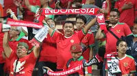 Pelatih Singapura U-19, Rob Johanes Maria Servais, menilai atmosfer stadion sangat menyulitkan anak asuhnya saat dipecundangi Timnas Indonesia U-19. (Bola.com/Aditya Wany)