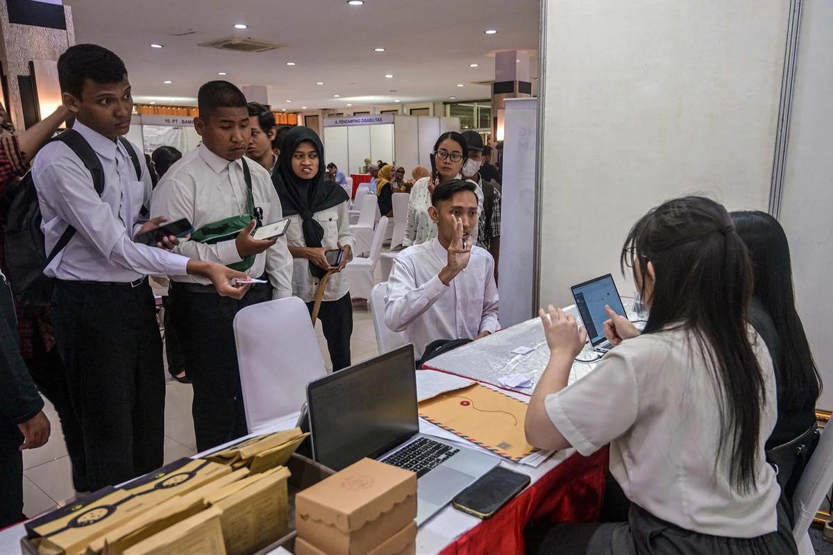 FOTO: Surabaya Gelar Job Fair Khusus Disabilitas, Sediakan Ratusan Peluang Kerja