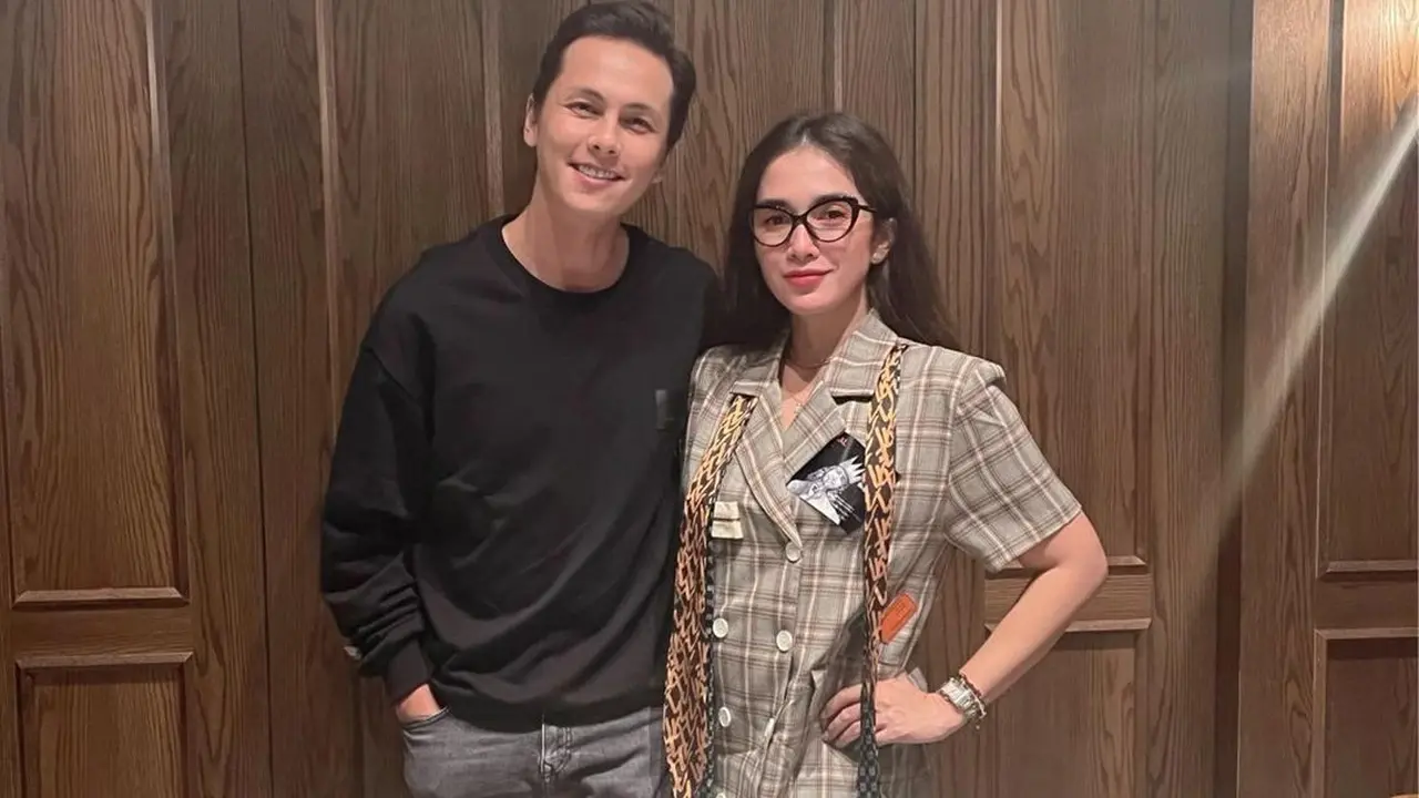 [Fimela] Ussy Sulistiawaty dan Andhika Pratama