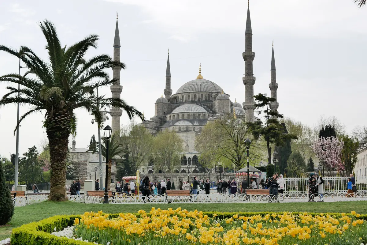 Punya Destinasi Terkenal Cappadocia, Ini Alasan Turki Ganti Nama Jadi Türkiye
