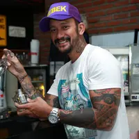 Harapan Tora Sudiro untuk melakukan syuting di Pulau Dewata, Bali harus diurungkan karena masalah biaya. (Deki Prayoga/Bintang.com)