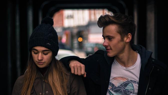 Jawab Penasaranmu Di Sini Tentang Arti Mimpi Bertemu Pacar Orang Lain Lifestyle Fimela Com