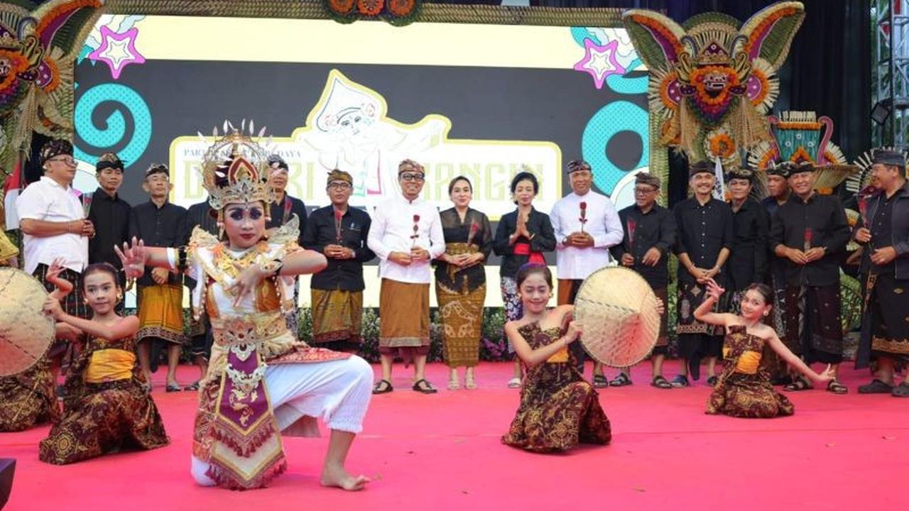 Dangin Puri Kangin Festival ke-8: Merajut Seni Budaya Bali dan Pemberdayaan UMKM Lokal