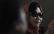 Tak ditemani suami, Nunun sebut Adang sibuk