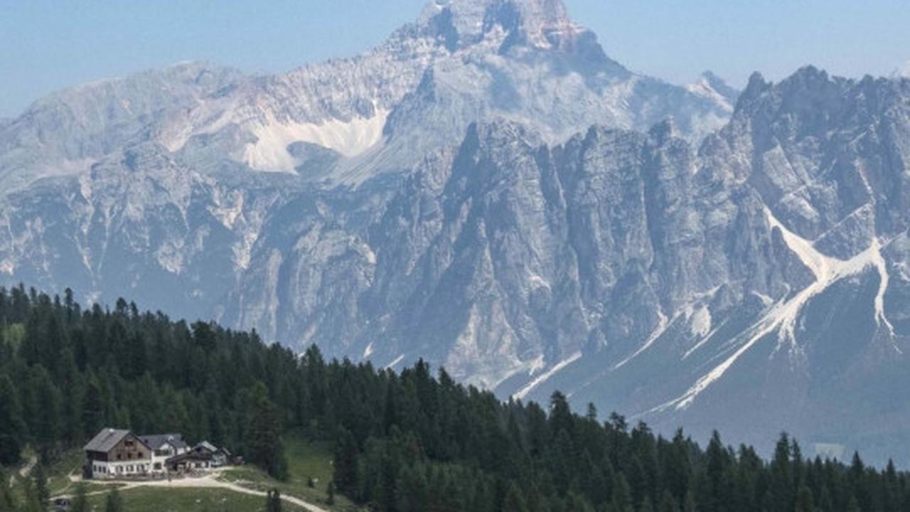Mengunjungi Dolomite, pegunungan terindah di dunia versi UNESCO