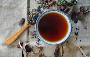 Cara Membuat Pupuk Cair dari Air Teh Basi, Jadi Pupuk Penyubur Tambahan