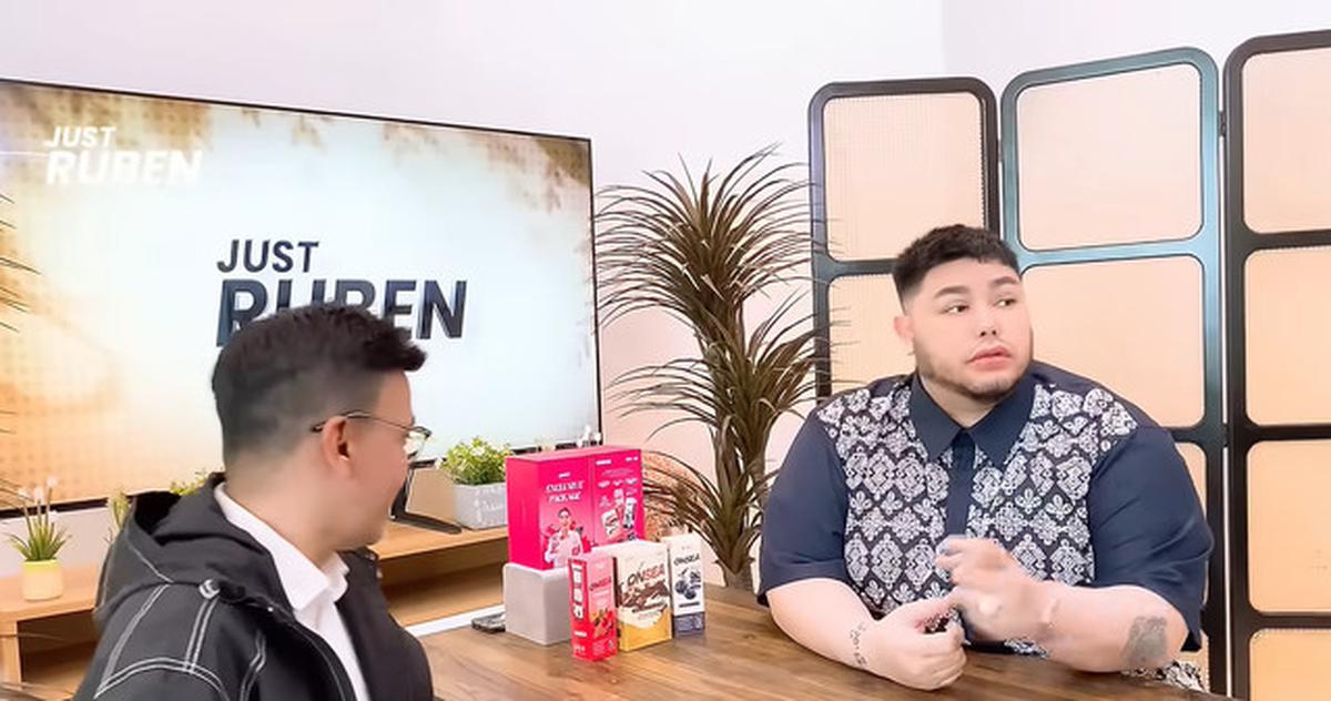 Model Taman di Rumah Ruben Onsu, Asri dengan Kolam Renang Biru