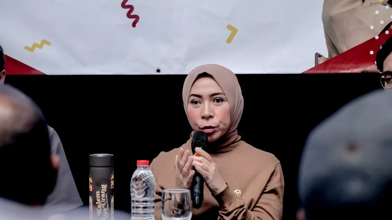 Melly Goeslaw