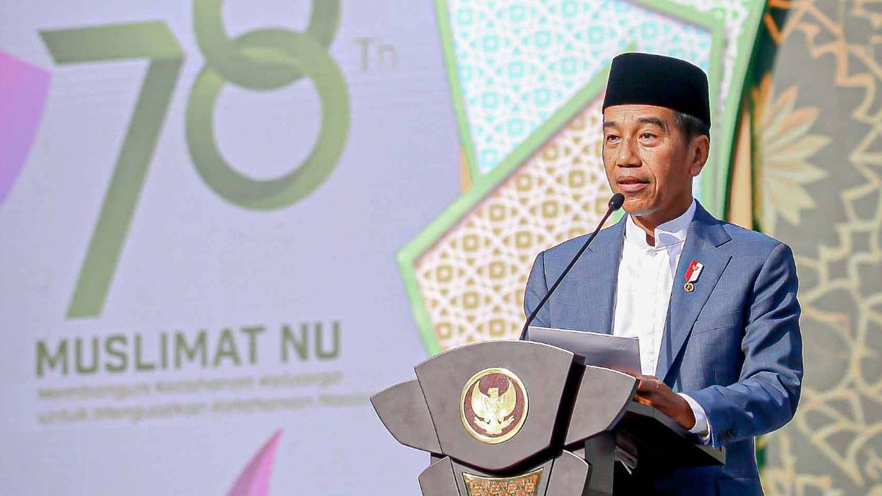 FOTO: Momen Jokowi Hadiri Harlah ke-78 Muslimat NU di GBK, Ingatkan Jangan Mau Diadu Domba karena Pemilu
