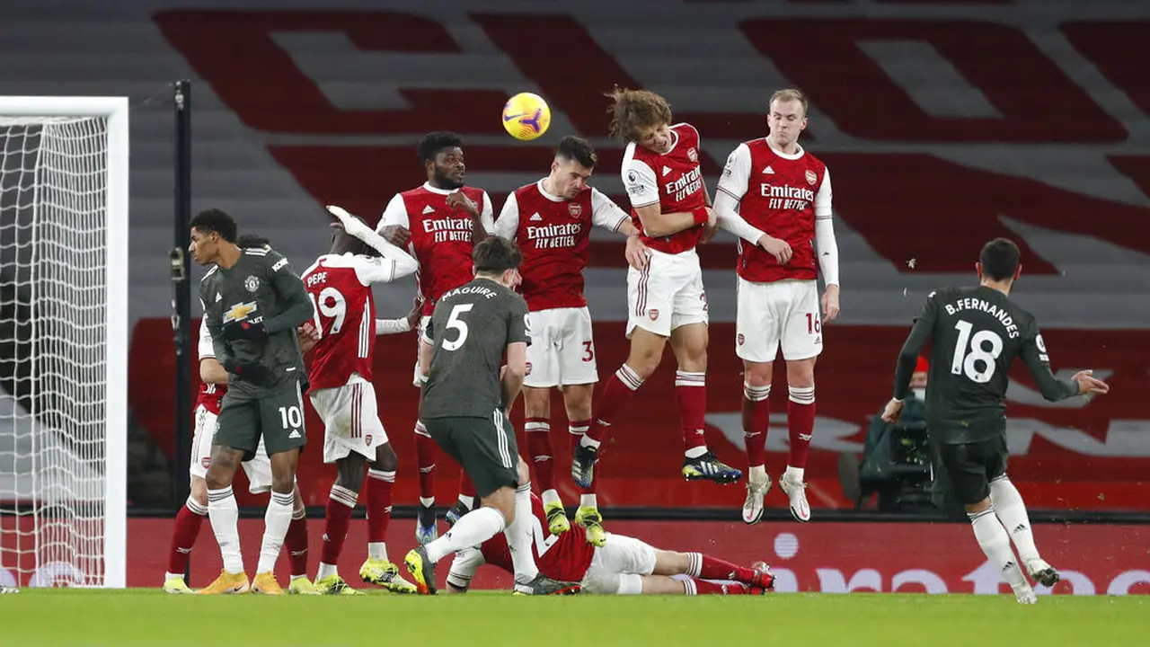 FOTO: Tertahan di Markas Arsenal, Manchester United Semakin Menjauh dari Manchester City di Puncak Klasemen
