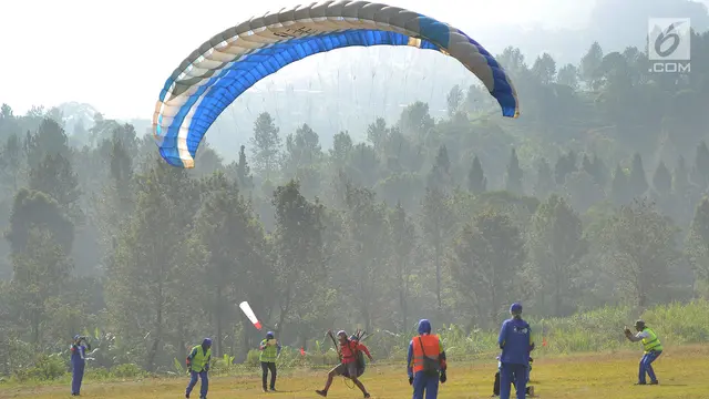 Atlet paralayang Indonesia, Jafro Megawanto