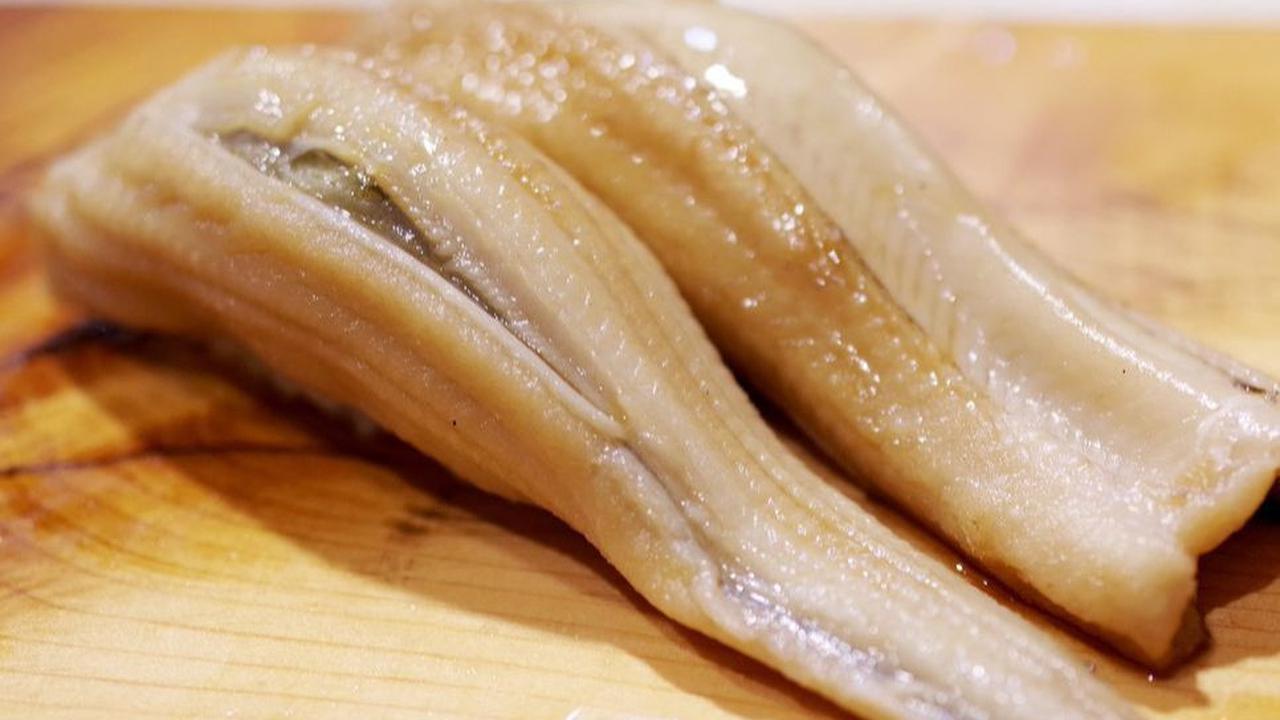 6. Ikan Sidat Olahan Dihargai sampai Ratusan Ribu Rupiah per Kilogram