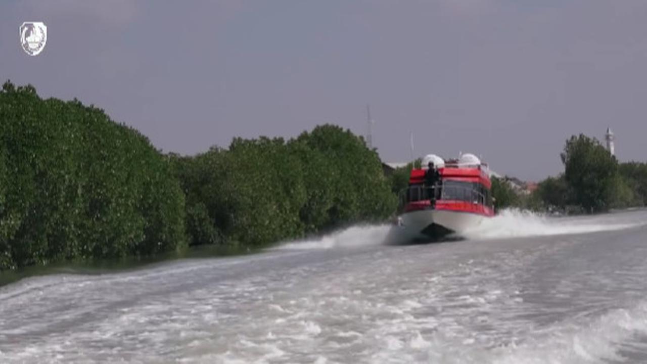 Potret Canggih Kapal Cepat Khusus Guru dan Nakes di Pulau Terpencil Sampang, Awalnya Tempuh 1,5 Jam Kini Hanya 15 Menit