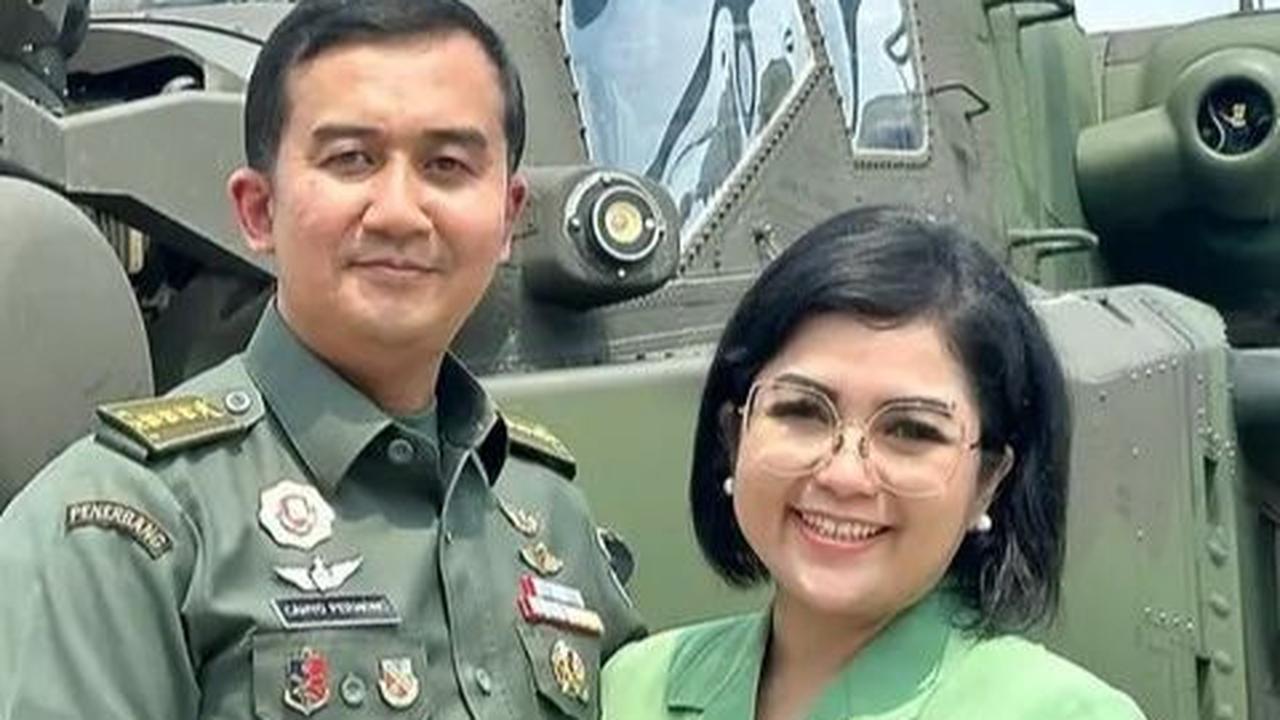 Joy Tobing, setelah menikah dengan Kolonel TNI Cahyo Permono, otomatis menjadi ibu Persit.