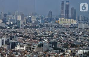 Dari sisi domestik, aktivitas konsumsi diperkirakan akan menguat pada 2024. Hal itu sejalan dengan terjaganya daya beli masyarakat, inflasi yang terkendali, dan meningkatnya penciptaan lapangan kerja. (Liputan6.com/Angga Yuniar)