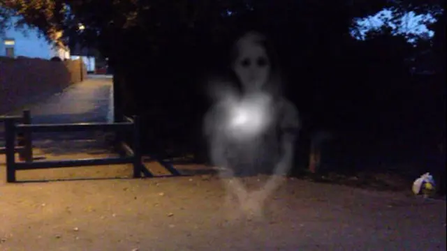 Foto Hantu