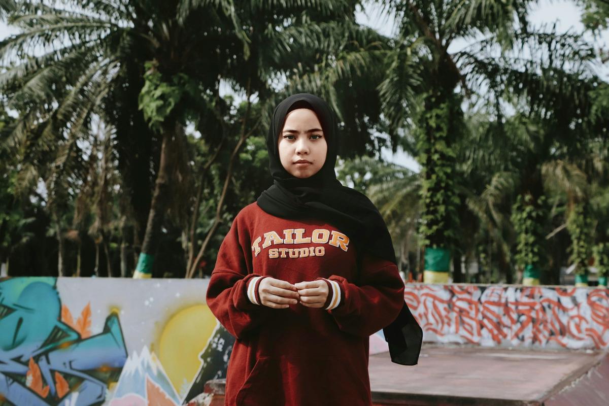 6 Inspirasi Ide OOTD Hijab Simple untuk ke Kampus, Bisa Pilih Gaya yang Sesuai Kepribadian